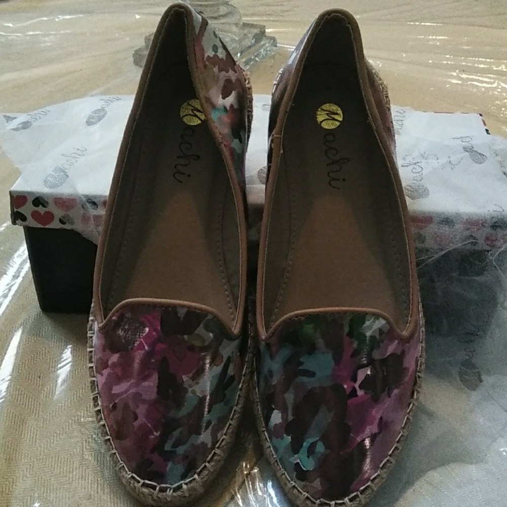 💞 Mutiple Colored Flats💕
